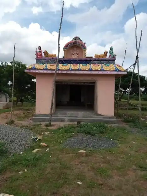 Arulmigu Sandhanakarupar Temple, Amayapuram - 621307 Arulmigu Sandhanakarupar Temple, Amayapuram - 621307, Thiruchirappalli - Ancient Temple Architecture and History Image 2