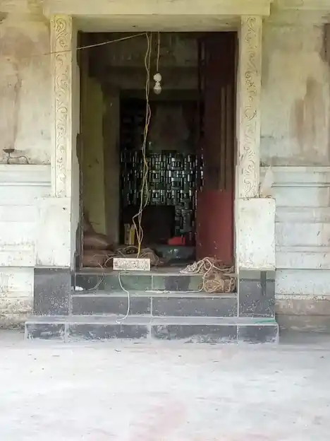 Arulmigu Sandhanakarupar Temple, Amayapuram - 621307 Arulmigu Sandhanakarupar Temple, Amayapuram - 621307, Thiruchirappalli - Ancient Temple Architecture and History Image 3