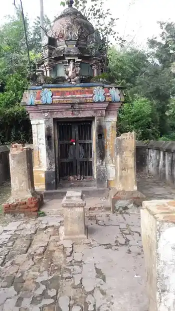 Arulmigu Sandhavelipillaiyar Temple, Thenkarai - 610109 அருள்மிகு சந்தைவளி பிள்ளையார் திருக்கோயில், Thenkarai - 610109, Thiruvarur - Ancient Temple Architecture and History Image 3