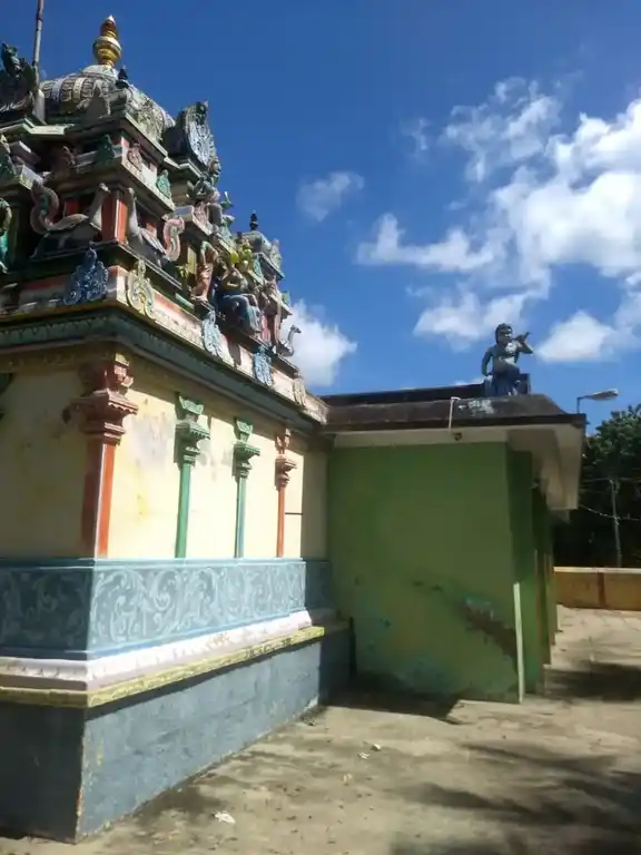Arulmigu Sandhuveli Mariyamman Temple, Mappilaikuppam - 610105 அருள்மிகு சந்துவெளி மாரியம்மன் திருக்கோயில், Mappilaikuppam - 610105, Thiruvarur - Ancient Temple Architecture and History Image 3
