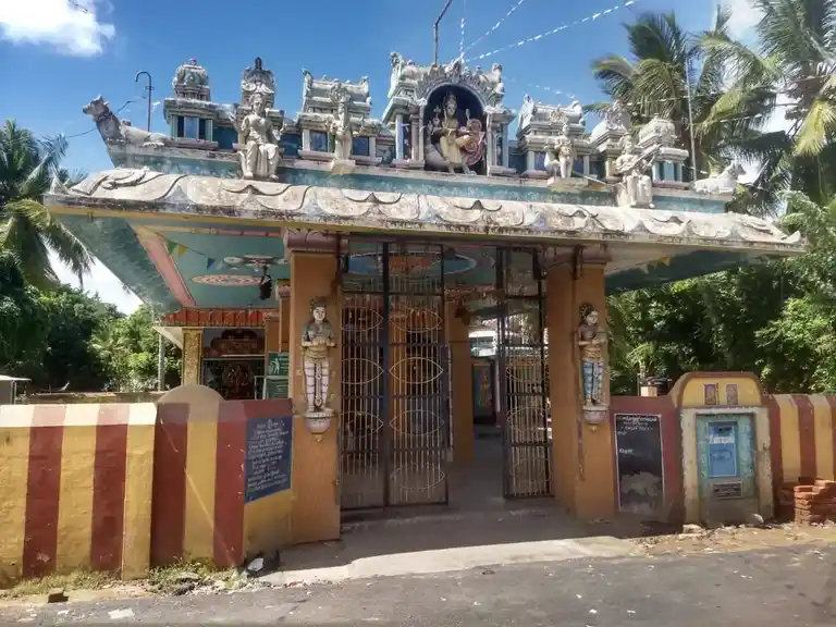 Arulmigu Sandhuveli Mariyamman Temple, Mappilaikuppam - 610105 அருள்மிகு சந்துவெளி மாரியம்மன் திருக்கோயில், Mappilaikuppam - 610105, Thiruvarur - Ancient Temple Architecture and History Image 4