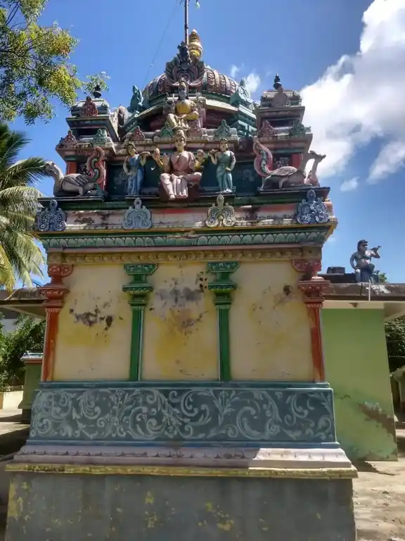 Arulmigu Sandhuveli Mariyamman Temple, Mappilaikuppam - 610105 அருள்மிகு சந்துவெளி மாரியம்மன் திருக்கோயில், Mappilaikuppam - 610105, Thiruvarur - Ancient Temple Architecture and History Image 5