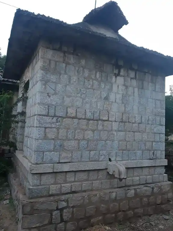 Arulmigu Saneeswara Bahavaan Temple, Agaram - 624709 அருள்மிகு சனீஸ்வரபகவான் கோயில், Agaram - 624709, Dindigul - Ancient Temple Architecture and History Image 2