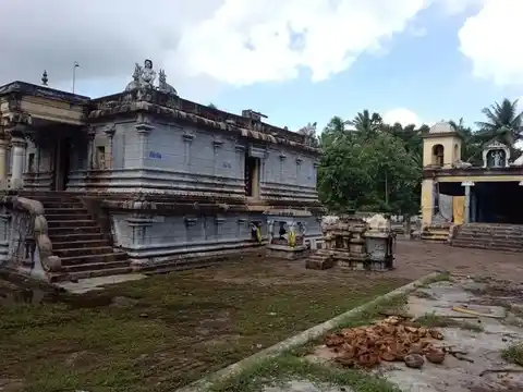 Arulmigu Sangaranyeswarar Temple, Thalachankadu - 609107 அருள்மிகு சங்காரண்யேஸ்வரர் திருக்கோயில், Thalachankadu - 609107, Mayiladuthurai - Ancient Temple Architecture and History Image 3