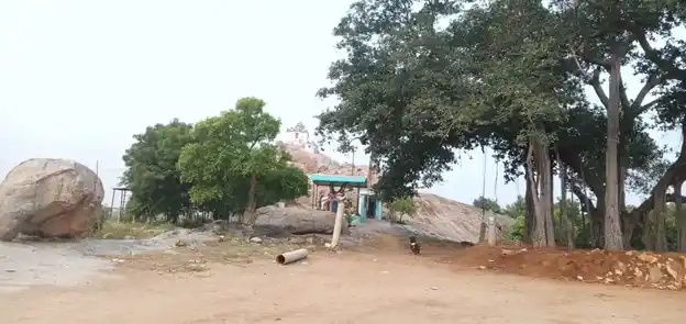 Arulmigu Sangareswarar Temple, Sangaramalaipatti, Krishnarayapuram - 639102 அருள்மிகு சங்கரேசுவரர் திருக்கோயில், Sangaramalaipatti, Krishnarayapuram - 639102, Karur - Ancient Temple Architecture and History Image 3