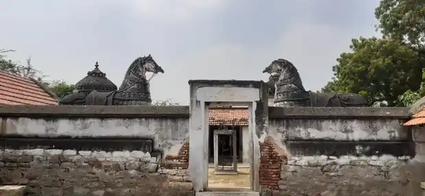 Arulmigu Sangili Karuppannaswamy Temple, Manmangalam - 639006