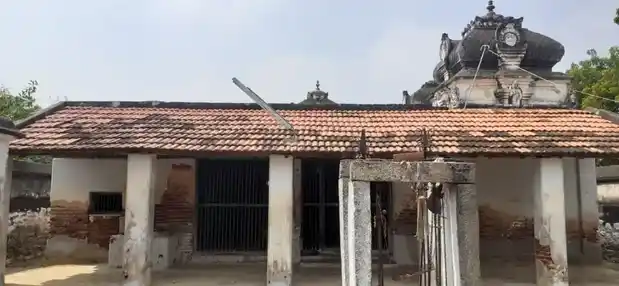 Arulmigu Sangili Karuppannaswamy Temple, Manmangalam - 639006 அருள்மிகு சங்கிலி கருப்பண்ணசுவாமி திருக்கோயில், Manmangalam - 639006, Karur - Ancient Temple Architecture and History Image 4