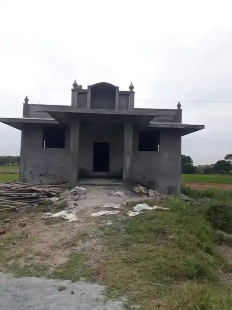 Arulmigu Sangili Veerabathra Swamy Temple, Gumalapuram - 635118 அருள்மிகு சங்கிலி வீரபத்திரசாமி திருக்கோயில், Gumalapuram - 635118, Krishnagiri - Ancient Temple Architecture and History Image 2