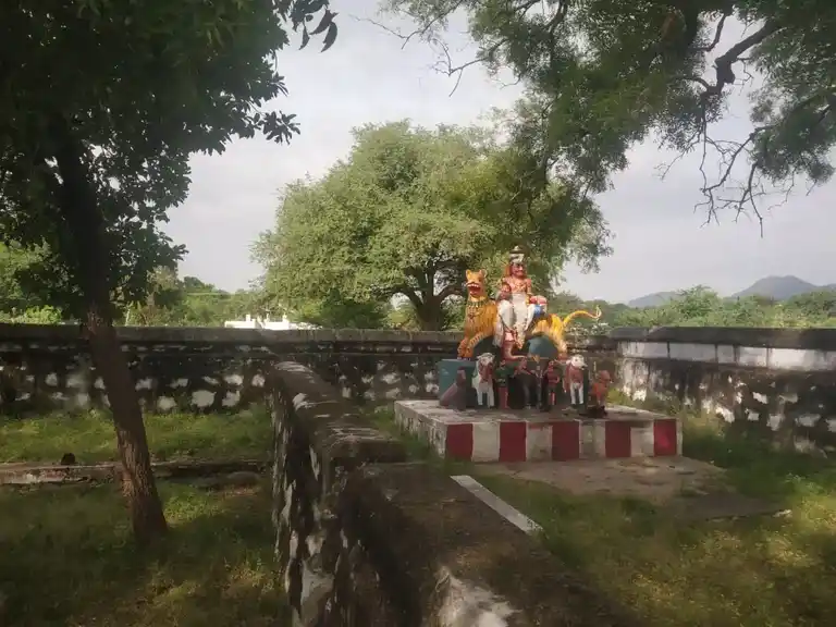 Arulmigu Sangilikaruppar Temple, T. Kalathur - 621114 Arulmigu Sangilikaruppar Temple, T. Kalathur - 621114, Perambalur - Ancient Temple Architecture and History Image 3