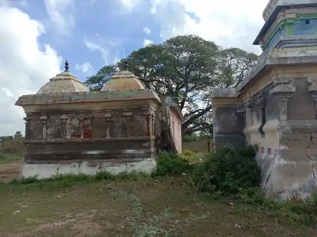 Arulmigu Sangilikaruppasamy Temple, Panaveli - 613101 அருள்மிகு சங்கிலிகருப்புசாமி திருக்கோயில், Panaveli - 613101, Thanjavur - Ancient Temple Architecture and History Image 6