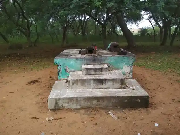 Arulmigu Sangiliyandavar Temple, Asur - 620013 Arulmigu Sangiliyandavar Temple, Asur - 620013, Thiruchirappalli - Ancient Temple Architecture and History Image 2