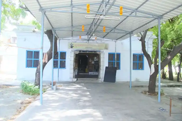 Arulmigu Sangumugeshwarar Temple, Pazhayakayal, - 628615 அருள்மிகு சங்குமுகேஸ்வரர் திருக்கோயில், Pazhayakayal, - 628615, Thoothukudi - Ancient Temple Architecture and History Image 2