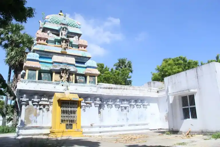 Arulmigu Sangumugeshwarar Temple, Pazhayakayal, - 628615 அருள்மிகு சங்குமுகேஸ்வரர் திருக்கோயில், Pazhayakayal, - 628615, Thoothukudi - Ancient Temple Architecture and History Image 3