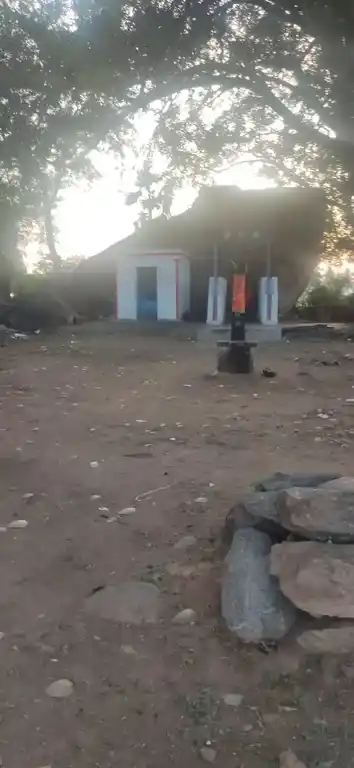 Arulmigu Sanjeeva Raya Swamy And Pidariamman Temple, Vathalmalai - 636301