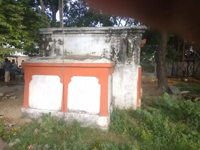 Arulmigu Sanjeeva Raya Swamy Temple, Mathikonpalayam - 636701 அருள்மிகு சஞ்சீவராய சாமி திருக்கோயில், Mathikonpalayam - 636701, Dharmapuri - Ancient Temple Architecture and History Image 3