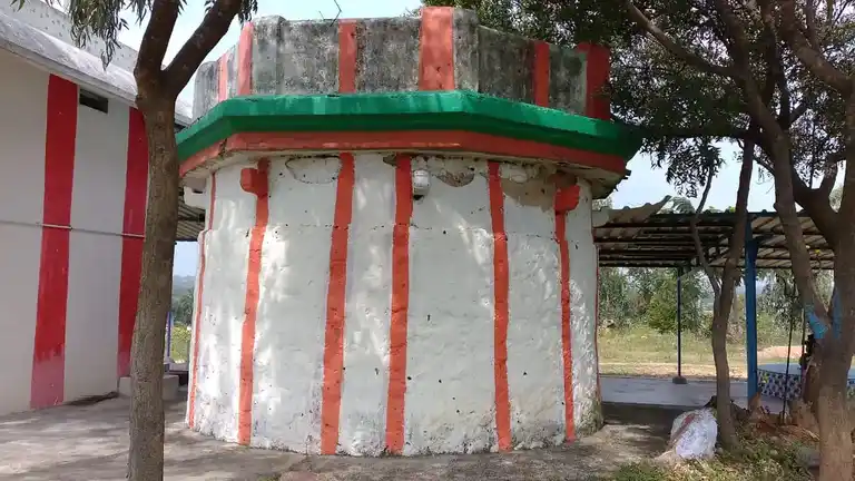 Arulmigu Sanjeeva Raya Swamy Temple, Palayam - 636807 அருள்மிகு சஞ்சீவராயசாமி திருக்கோயில், Palayam - 636807, Dharmapuri - Ancient Temple Architecture and History Image 4