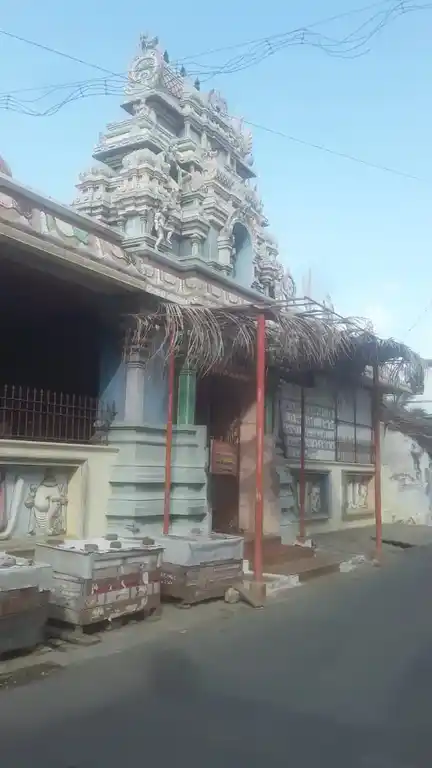 Arulmigu Sanjeevaraperumal Temple, Tiruchengode - 637211 அருள்மிகு சஞ்சீவராயப் பெருமாள் திருக்கோயில், Tiruchengode - 637211, Namakkal - Ancient Temple Architecture and History Image 2