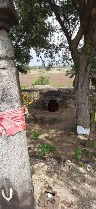 Arulmigu Sanjeevaraya Perumal Temple, Pudupalayam - 637408 அருள்மிகு சஞ்சீவராய பெருமாள் திருக்கோயில், Pudupalayam - 637408, Namakkal - Ancient Temple Architecture and History Image 9