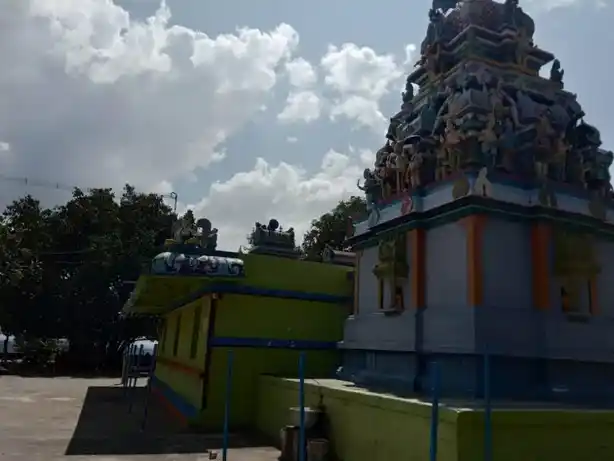Arulmigu Sanjeevaraya Swamy Temple, Thithiyoppanahalli - 636809 அருள்மிகு சஞ்சீவராயசுவாமி திருக்கோயில், திதியோப்பனஹள்ளி - 636809, Dharmapuri - Ancient Temple Architecture and History Image 3