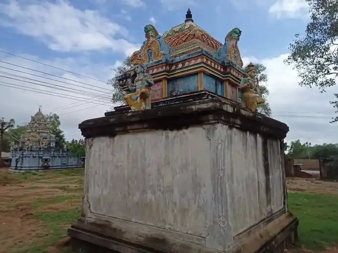 Arulmigu Sanjeevarayaperumal Temple, Cholankuruchi - 621804 Arulmigu Sanjeevarayaperumal Temple, Cholankuruchi - 621804, Ariyalur - Ancient Temple Architecture and History Image 4