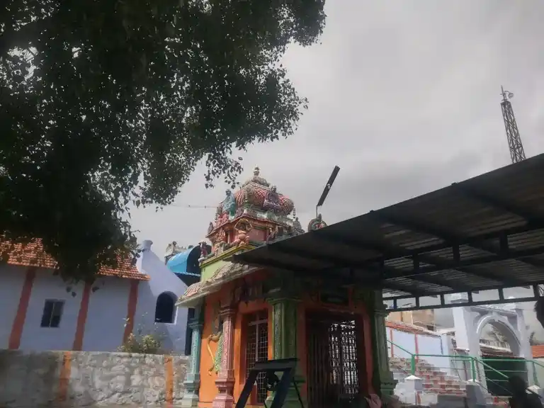 Arulmigu Sanjeevarayaperumal Temple, Jalagantapuram, Avadathur - 636501 அருள்மிகு சஞ்சீவராயர் திருக்கோயில், Jalagantapuram, Avadathur - 636501, Salem - Ancient Temple Architecture and History Image 4