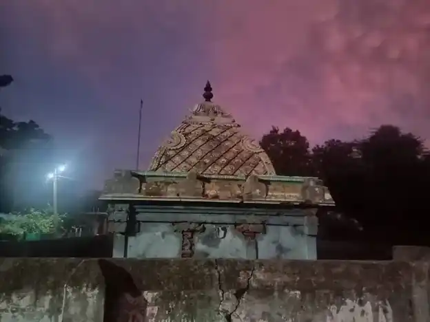 Arulmigu Sanjeevarayaperumal Temple, Kooduveli - 608304 அருள்மிகு சஞ்சீவிராயபெருமாள் திருக்கோயில், Kooduveli - 608304, Cuddalore - Ancient Temple Architecture and History Image 2