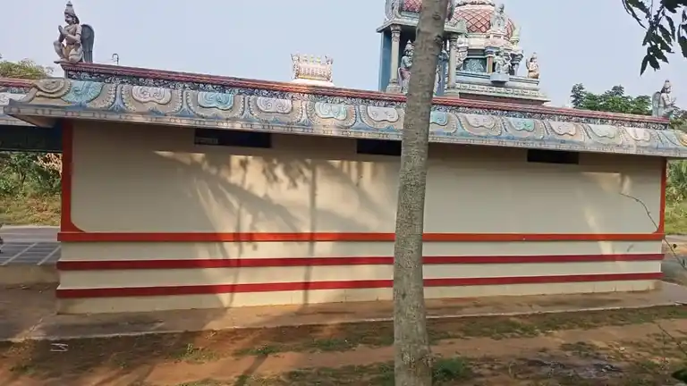 Arulmigu Sanjeevarayaperumal Temple, Madanaickenpatty, Kuttapatty - 636453 Arulmigu Sanjeevarayaperumal Temple, Madanaickenpatty, Kuttapatty - 636453, Salem - Ancient Temple Architecture and History Image 2