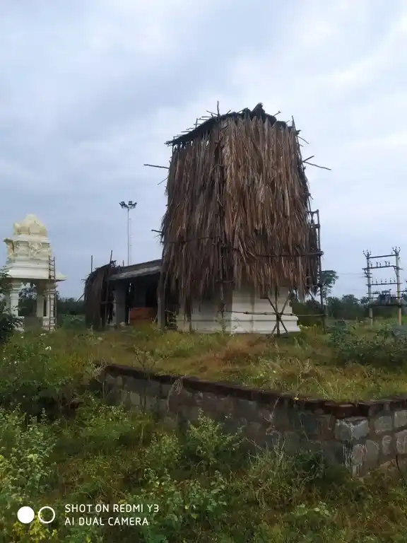 Arulmigu Sanjeevarayartemple, Thipparathampatty, Thipparathampatty - 636458 Arulmigu SanjeevarayarTemple, திப்பரத்தாம்பட்டி காட்டுவளவு, மல்லிகுந்தம் - 636458, Salem - Ancient Temple Architecture and History Image 2