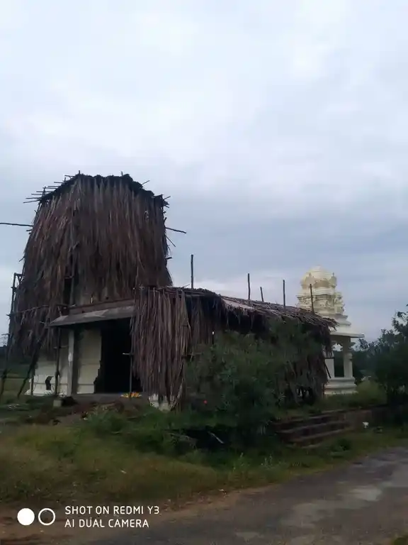 Arulmigu Sanjeevarayartemple, Thipparathampatty, Thipparathampatty - 636458 Arulmigu SanjeevarayarTemple, திப்பரத்தாம்பட்டி காட்டுவளவு, மல்லிகுந்தம் - 636458, Salem - Ancient Temple Architecture and History Image 4