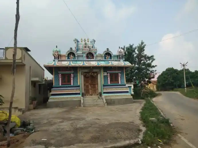 Arulmigu Sanjeevarayaswamy Temple, Kammanthotti - 635119 அருள்மிகு சஞ்சீவராயசாமி திருக்கோயில், Kammanthotti - 635119, Krishnagiri - Ancient Temple Architecture and History Image 3