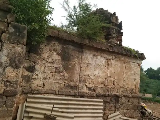 Arulmigu Sanjeevi Anjaneyar Temple, Vadakkusethi Vallam - 613403 அருள்மிகு சஞ்சீவி ஆல்சநேயர் திருக்கோயில், Vadakkusethi Vallam - 613403, Thanjavur - Ancient Temple Architecture and History Image 2