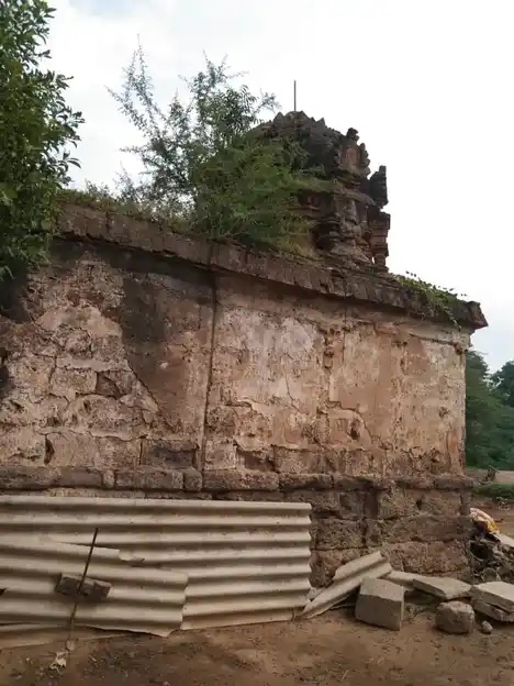 Arulmigu Sanjeevi Anjaneyar Temple, Vadakkusethi Vallam - 613403 அருள்மிகு சஞ்சீவி ஆல்சநேயர் திருக்கோயில், Vadakkusethi Vallam - 613403, Thanjavur - Ancient Temple Architecture and History Image 5