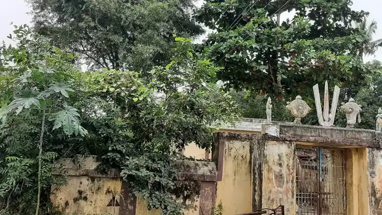 Arulmigu Sanjeevirayar Vagiyaara Temple, Pillur - 605103 அருள்மிகு சஞ்சீவிராயர் வகையறா திருக்கோயில், Pillur - 605103, Viluppuram - Ancient Temple Architecture and History Image 2