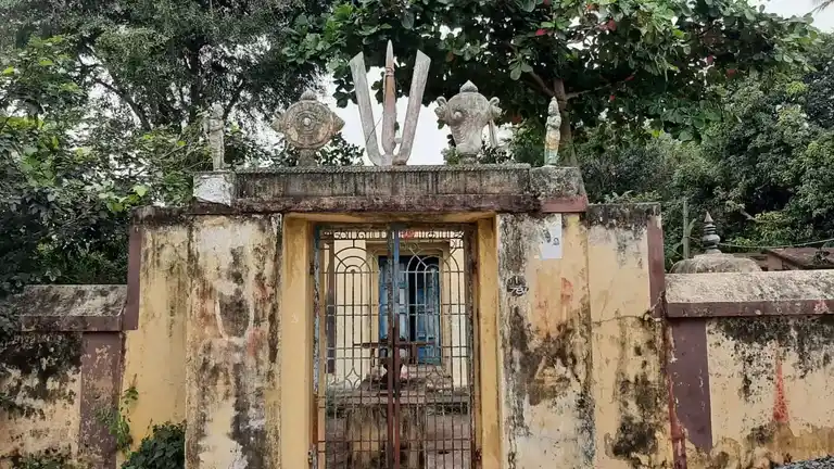 Arulmigu Sanjeevirayar Vagiyaara Temple, Pillur - 605103 அருள்மிகு சஞ்சீவிராயர் வகையறா திருக்கோயில், Pillur - 605103, Viluppuram - Ancient Temple Architecture and History Image 4