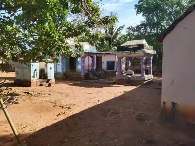 Arulmigu Sankara Nainar Kulathu Mahadevar Temple, Pootteti, Killiyoor - 629165 Temple