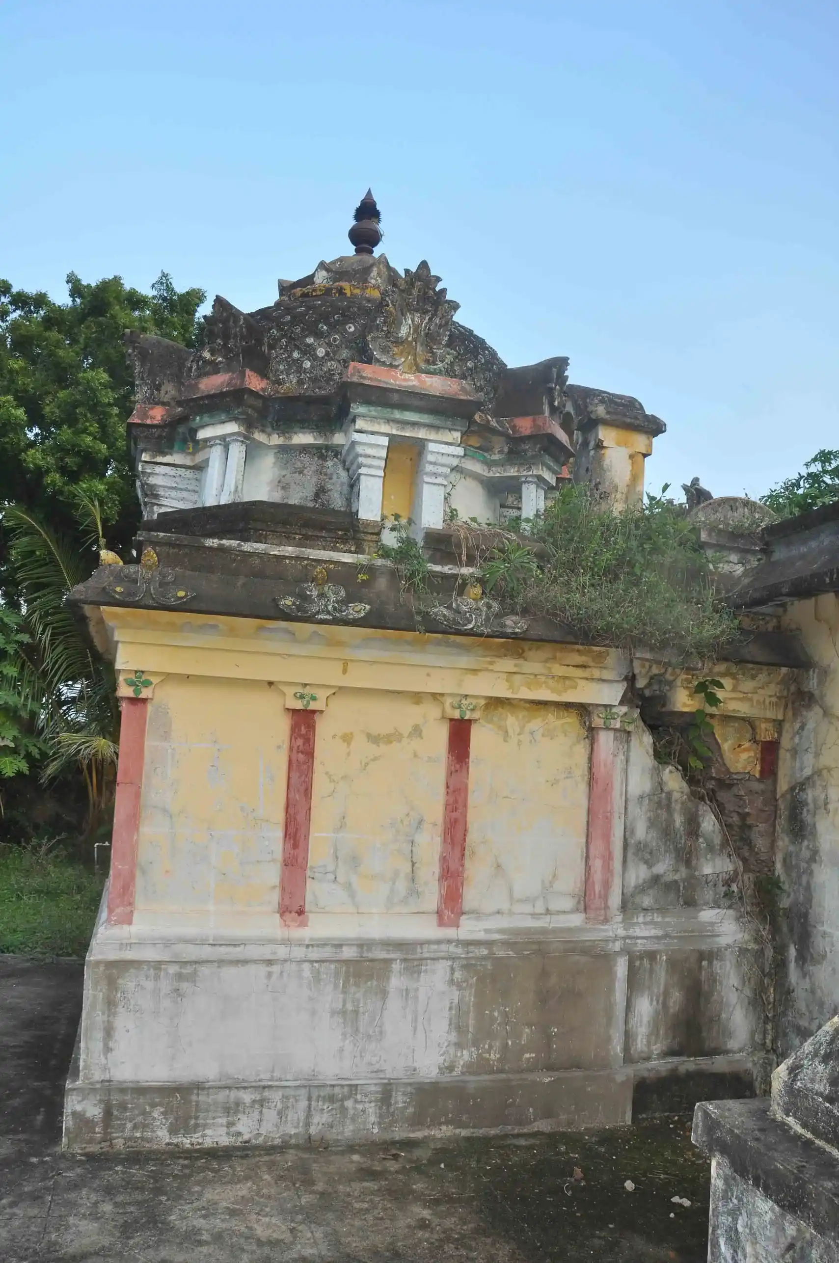 Arulmigu Sankaranathaswami Templel, Sankaranpandal - 609308 அருள்மிகு சங்கரநாதசுவாமி திருக்கோயில், சங்கரன்பந்தல், சங்கரன்பந்தல் - 609308, Mayiladuthurai - Ancient Temple Architecture and History Image 5