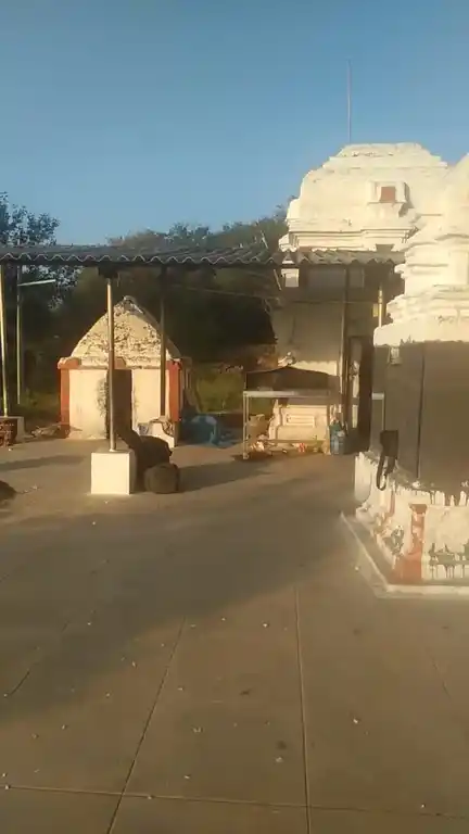 Arulmigu Sanmuga Velauthaswamy Temple, Thattanguttai, Kumarapalayam Amani - 638183 சண்முக வேலாயுதசாமி திருக்கோயில், Thattanguttai, Kumarapalayam Amani - 638183, Namakkal - Ancient Temple Architecture and History Image 9