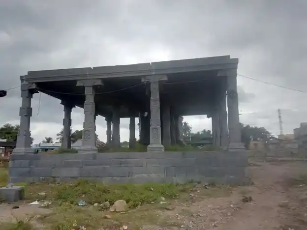 Arulmigu Santhaipettai Mariamman Temple, Pappambadi - 636306 அருள்மிகு சந்தைப்பேட்டை மாரியம்மன் திருக்கோயில், Pappambadi - 636306, Salem - Ancient Temple Architecture and History Image 2