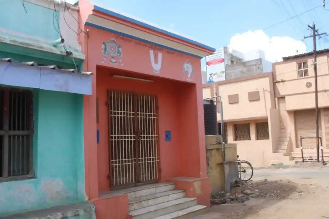 Arulmigu Santhana Gopala Krishna Anjayanar Bajani Madam, Erode - 638001 Temple