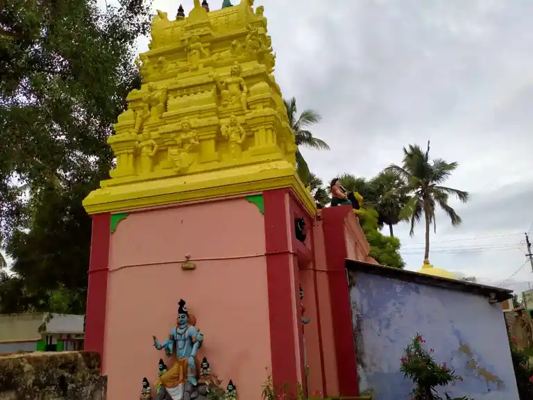 Arulmigu Santhana Mariamman Temple, Kulaikkanathapuram - 628207 அருள்மிகு சந்தனமாரியம்மன் திருக்கோயில், Kulaikkanathapuram - 628207, Thoothukudi - Ancient Temple Architecture and History Image 4