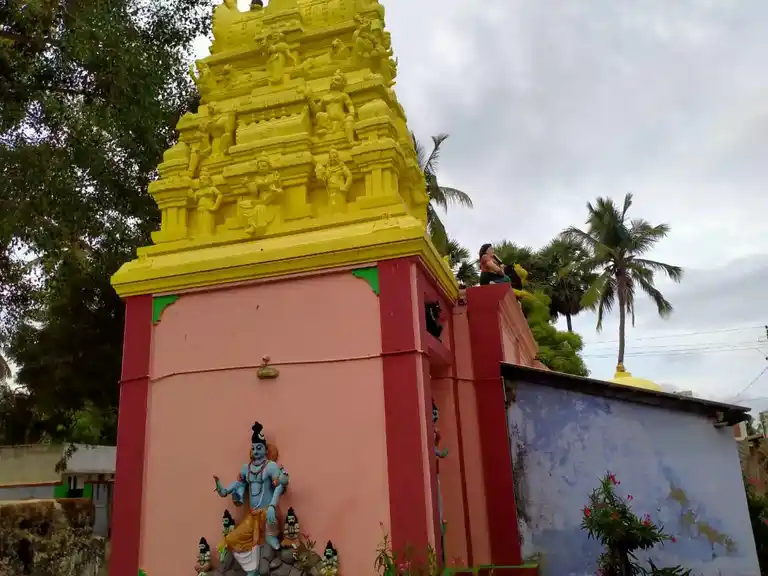 Arulmigu Santhana Mariamman Temple, Kulaikkanathapuram - 628207 அருள்மிகு சந்தனமாரியம்மன் திருக்கோயில், Kulaikkanathapuram - 628207, Thoothukudi - Ancient Temple Architecture and History Image 6