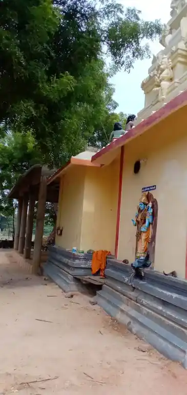 Arulmigu Santhana Mariamman Temple, Nallur - 628207 அருள்மிகு சந்தனமாரியம்மன் திருக்கோயில், Nallur - 628207, Thoothukudi - Ancient Temple Architecture and History Image 3