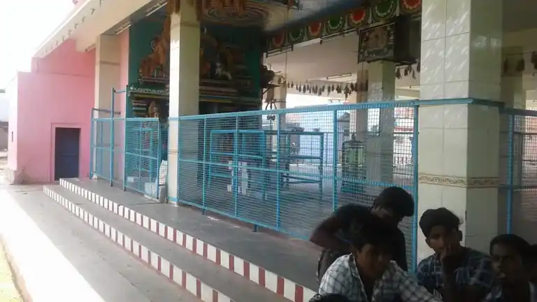 Arulmigu Santhana Mariamman Temple, North Elanthaikulam - 628503 அருள்மிகு சந்தன மாரியம்மன் திருக்கோயில், North Elanthaikulam - 628503, Thoothukudi - Ancient Temple Architecture and History Image 4