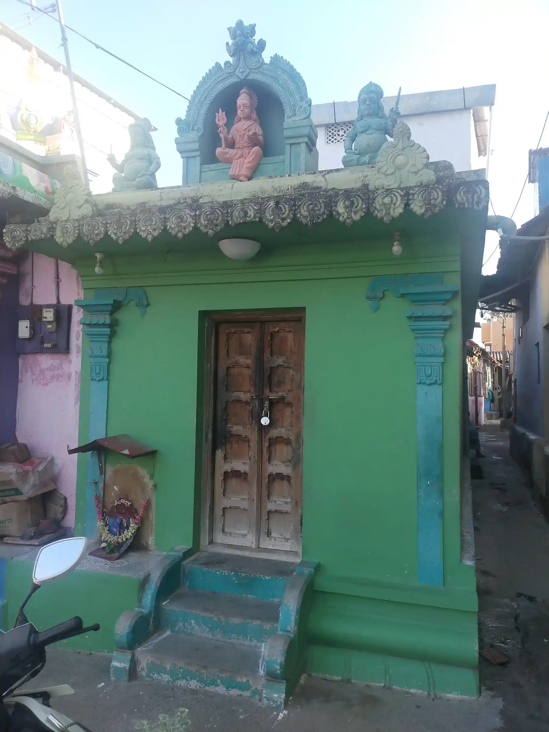 Arulmigu Santhana Mariamman Temple, Vadiveeswaram - 629002 Arulmigu Santhana Mariamman Temple, Vadiveeswaram - 629002, Kanyakumari - Ancient Temple Architecture and History Image 2
