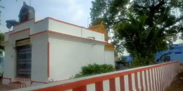 Arulmigu Santhana Mariamman Temple, Village Out Side, Pathinallamperi - 627359 அருள்மிகு சந்தன மாரியம்மன் திருக்கோயில், Village Out Side, பதினாலாம்பேரி - 627359, Tirunelveli - Ancient Temple Architecture and History Image 4