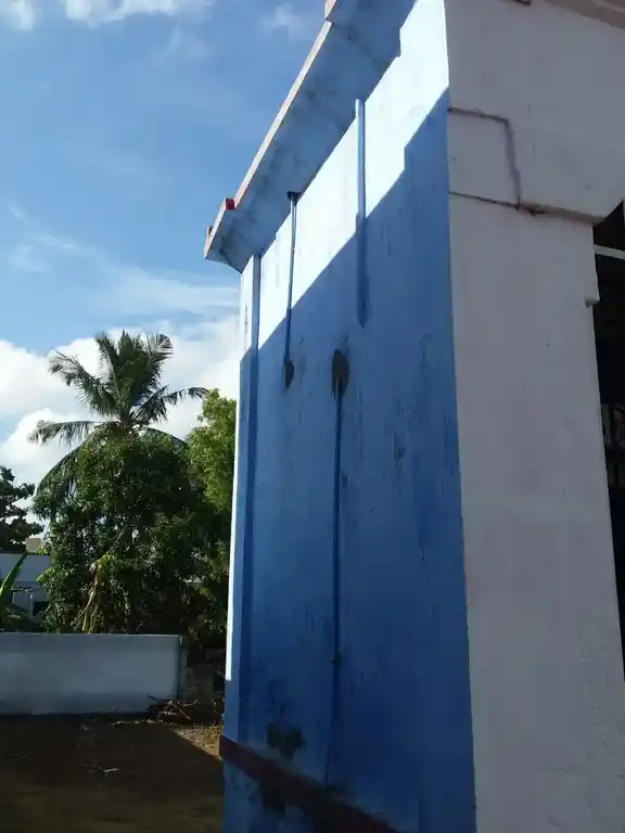 Arulmigu Santhana Mariyamman Temple, Santhanmmaal Puram, Palayamkottai - 627005 அருள்மிகு சந்தன மாரியம்மன் திருக்கோயில், சந்தனம்மாள்புரம், பாளையங்கோட்டை - 627005, Tirunelveli - Ancient Temple Architecture and History Image 4