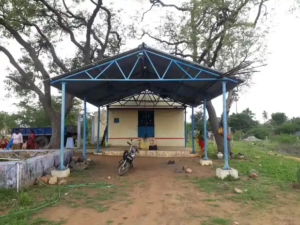 Arulmigu Santhana Mariyamman Temple, Ukanthan Patti - 627201 அருள்மிகு சந்தன மாரியம்மன் திருக்கோயில், புதூர், உகந்தான்பட்டி - 627201, Tirunelveli - Ancient Temple Architecture and History Image 5