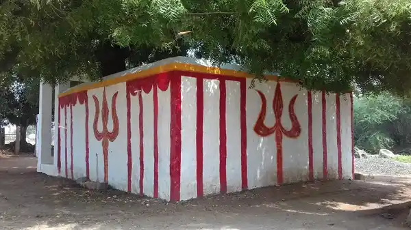 Arulmigu Santhanamariamman Temple, A.Thirumalaipuram - 626118 அருள்மிகு சந்தனமாரியம்மன் திருக்கோயில், A.Thirumalaipuram - 626118, Virudhunagar - Ancient Temple Architecture and History Image 4