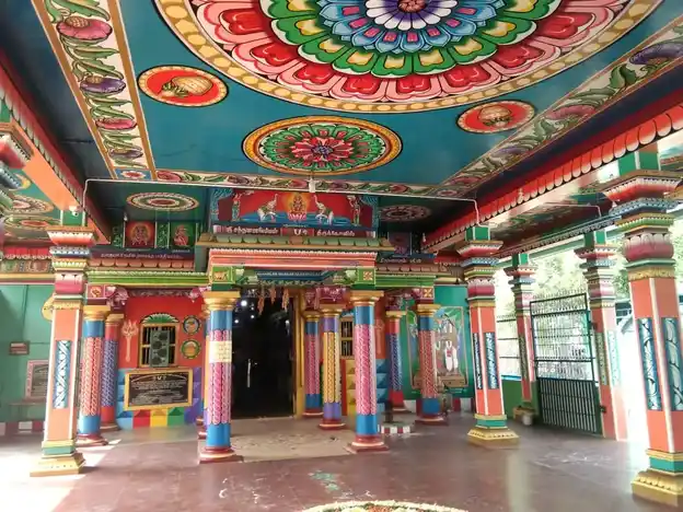 Arulmigu Santhanamariamman Temple, Kammapatti, Srivilliputhur - 626125 அருள்மிகு சந்தன மாரியம்மன் திருக்கோயில், கம்மாப்பட்டி, திருவில்லிபுத்துர் - 626125, Virudhunagar - Ancient Temple Architecture and History Image 3
