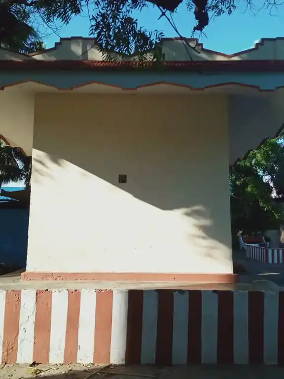 Arulmigu Santhanamariamman Temple, Kezhil Thathaiyarkulam, Therakalputhoor - 629901 அருள்மிகு சந்தனமாரியம்மன் திருக்கோயில், Kezhil Thathaiyarkulam, Therakalputhoor - 629901, Kanyakumari - Ancient Temple Architecture and History Image 2